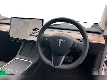 Used Tesla Model 3 2021 for sale - 76143795: Photo 3