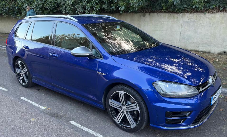 Used Volkswagen Golf 2017 for sale - 77275407: Photo 1