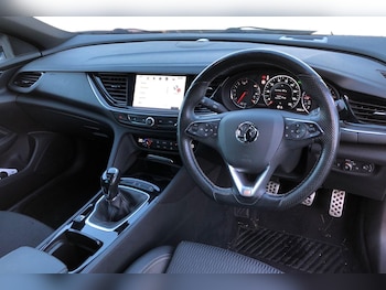 Used Vauxhall Insignia 2018 for sale - 76553516: Photo