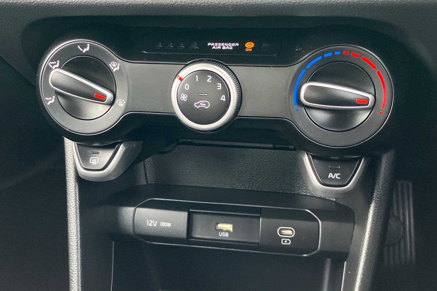 Used Kia Picanto 2024 for sale - 77666576: Photo 11