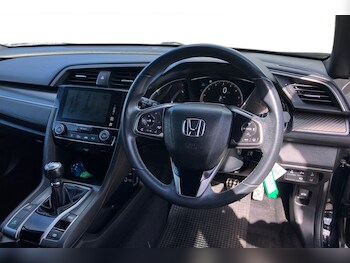 Used Honda Civic 2017 for sale - 75912939: Photo