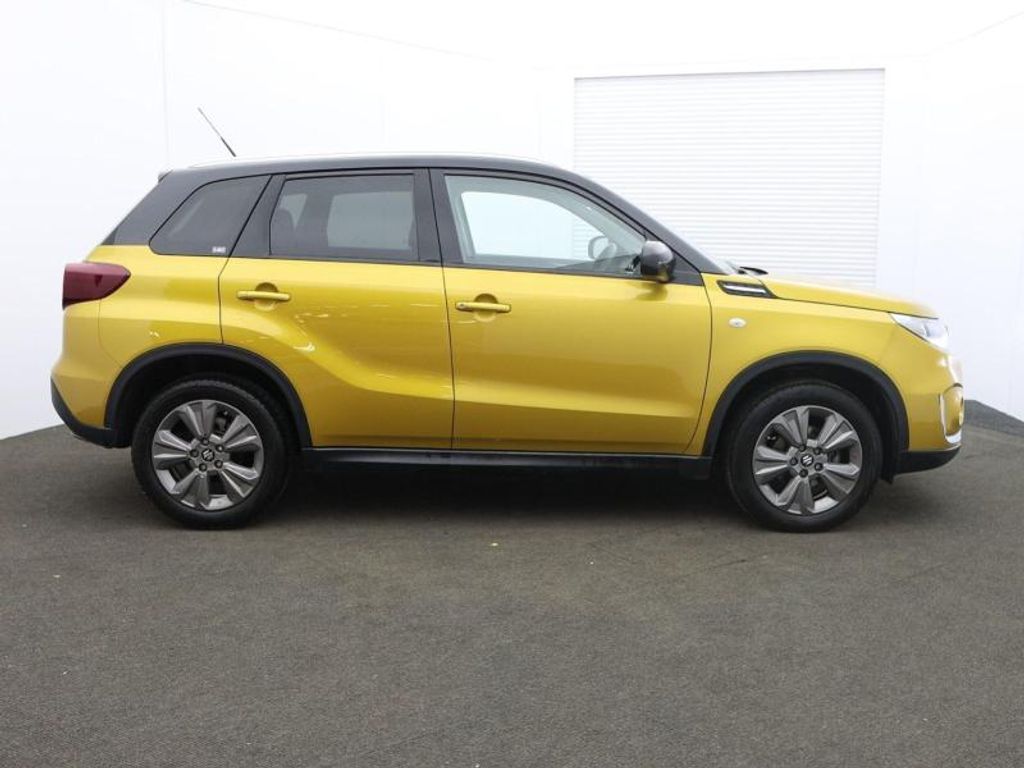 Used Suzuki Vitara 2023 for sale - 77728778: Photo 2
