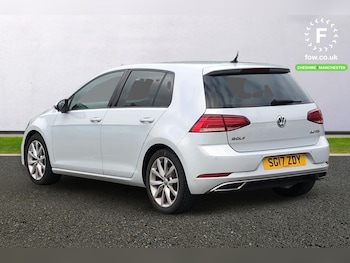 Used Volkswagen Golf 2017 for sale - 76194180: Photo 2