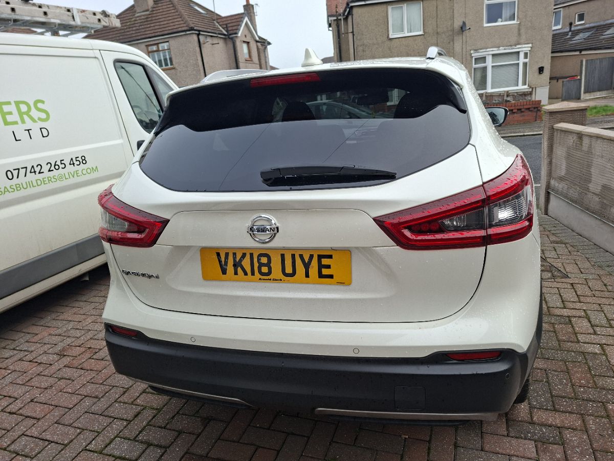 Used Nissan Qashqai 2018 for sale - 77820180: Photo 2