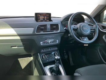 Used Audi Q3 2018 for sale - 78305322: Photo