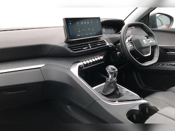 Used Peugeot 3008 2022 for sale - 76006870: Photo 4
