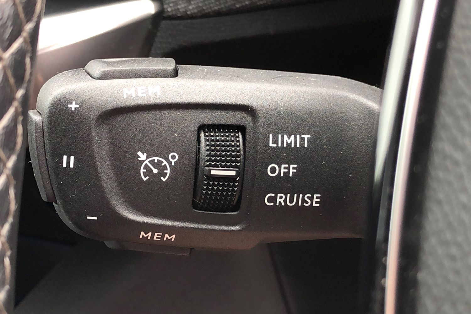 Used Peugeot 3008 2022 for sale - 76006870: Photo 6