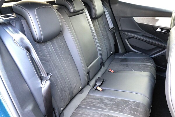 Used Peugeot 3008 2022 for sale - 76264100: Photo 14