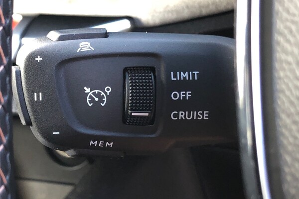 Used Peugeot 3008 2022 for sale - 76264100: Photo 6