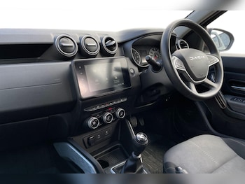 Used Dacia Duster 2024 for sale - 79568583: Photo