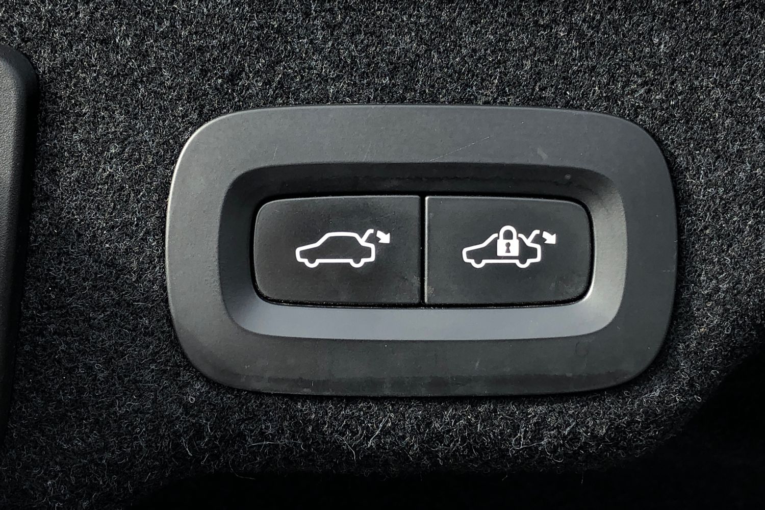 Used Volvo S90 2017 for sale - 76040637: Photo 14