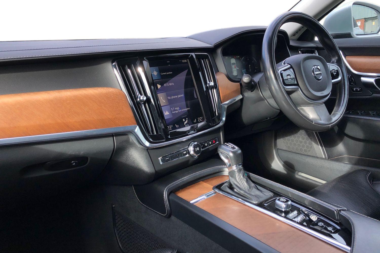 Used Volvo S90 2017 for sale - 76040637: Photo 4