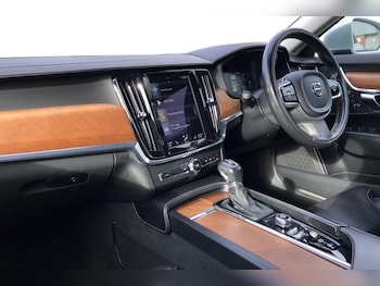 Used Volvo S90 2017 for sale - 76040637: Photo 4