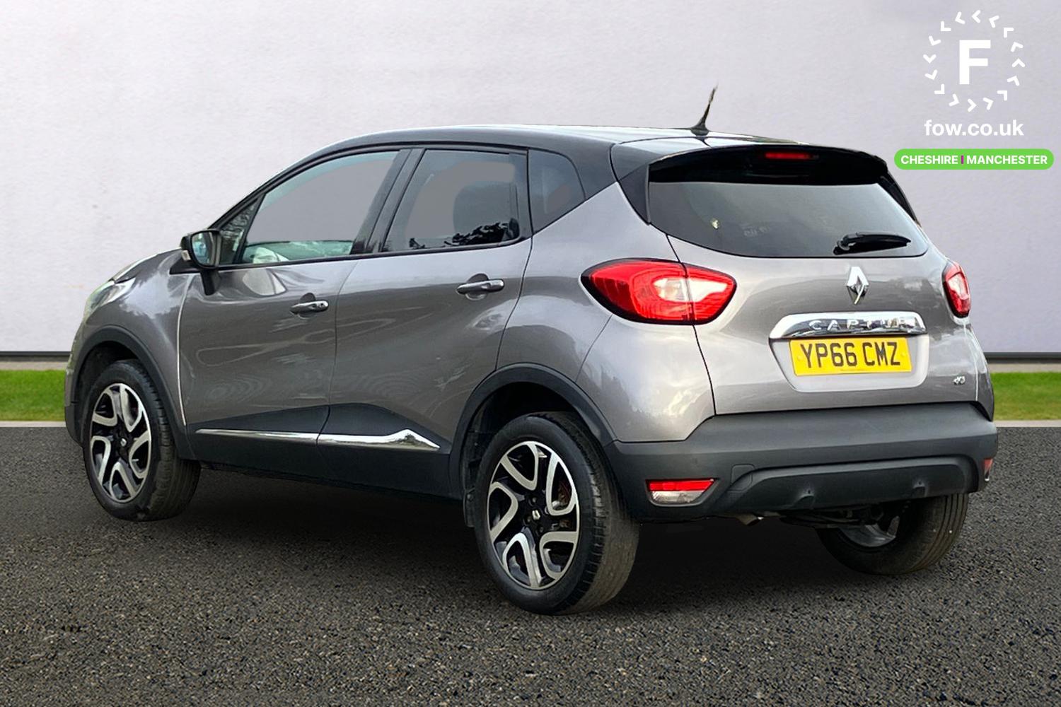 Used Renault Captur 2016 for sale - 76115137: Photo 2