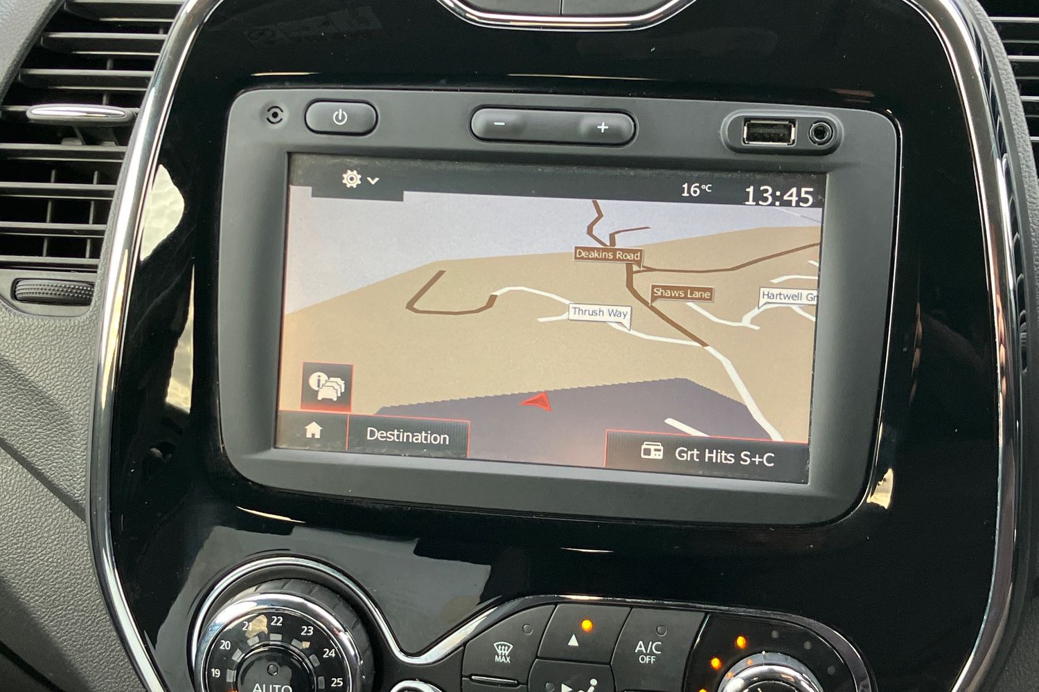 Used Renault Captur 2016 for sale - 76115137: Photo 6