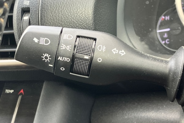 Used Lexus IS 2017 for sale - 74973595: Photo 15