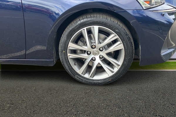 Used Lexus IS 2017 for sale - 74973595: Photo 23