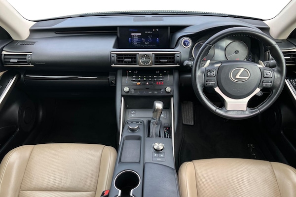 Used Lexus IS 2017 for sale - 74973595: Photo 3
