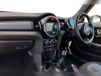 Used MINI Convertible 2019 for sale - 79599848: Photo