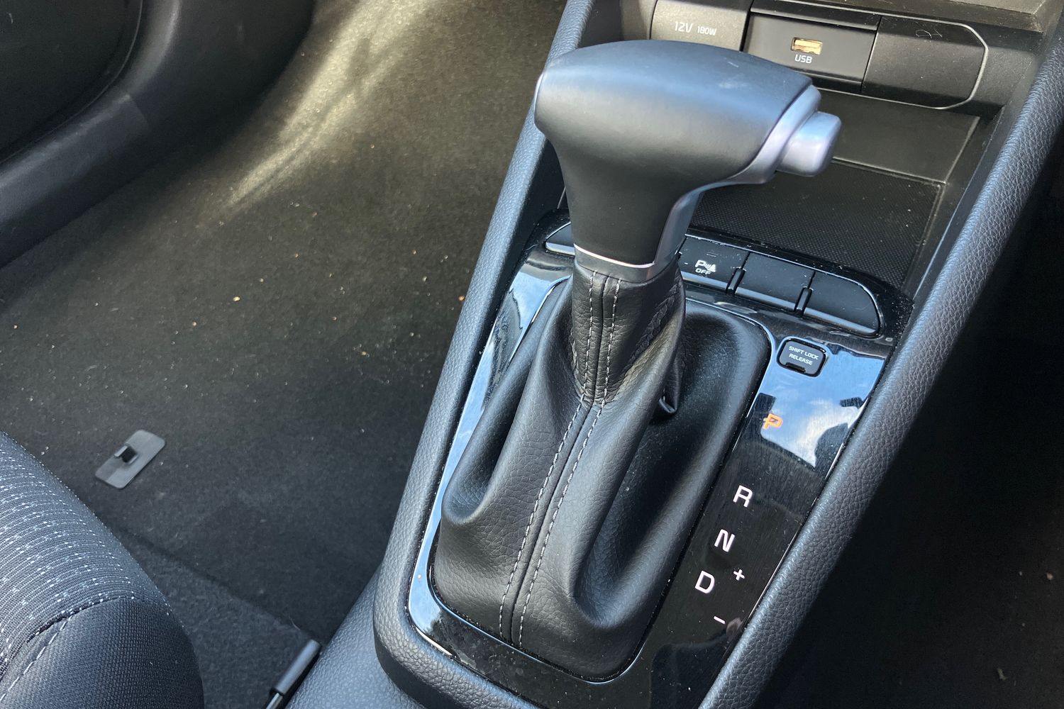 Used Kia Stonic 2022 for sale - 75962446: Photo 10