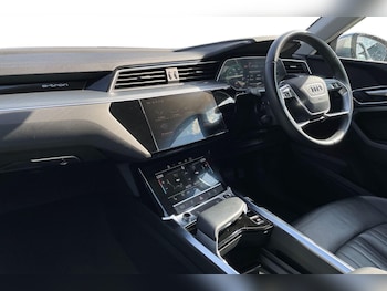 Used Audi e-tron 2022 for sale - 79490544: Photo