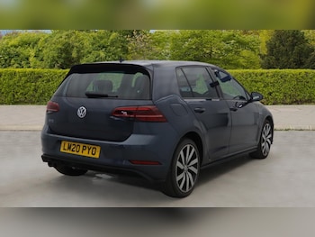 Used Volkswagen Golf 2020 for sale - 78526076: Photo