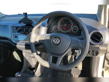 Used Volkswagen up! 2018 for sale - 75924901: Photo
