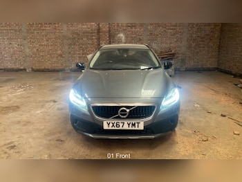 Used Volvo V40 2017 for sale - 78421923: Photo