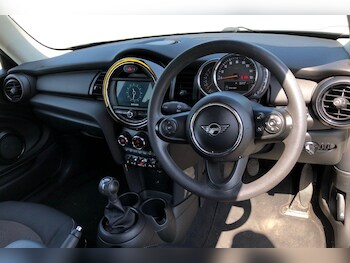 Used MINI Hatch 2019 for sale - 78726900: Photo