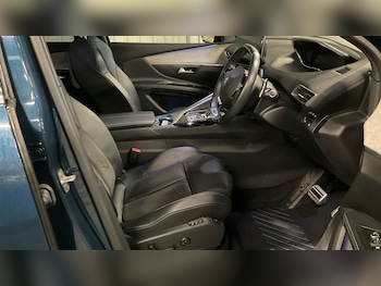 Used Peugeot 5008 2021 for sale - 76564751: Photo