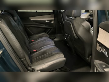 Used Peugeot 5008 2021 for sale - 76564751: Photo