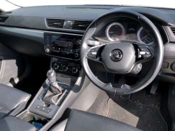 Used Skoda Superb 2020 for sale - 75118829: Photo