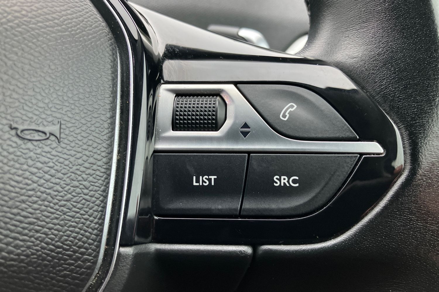 Used Peugeot 3008 2020 for sale - 77540984: Photo 17