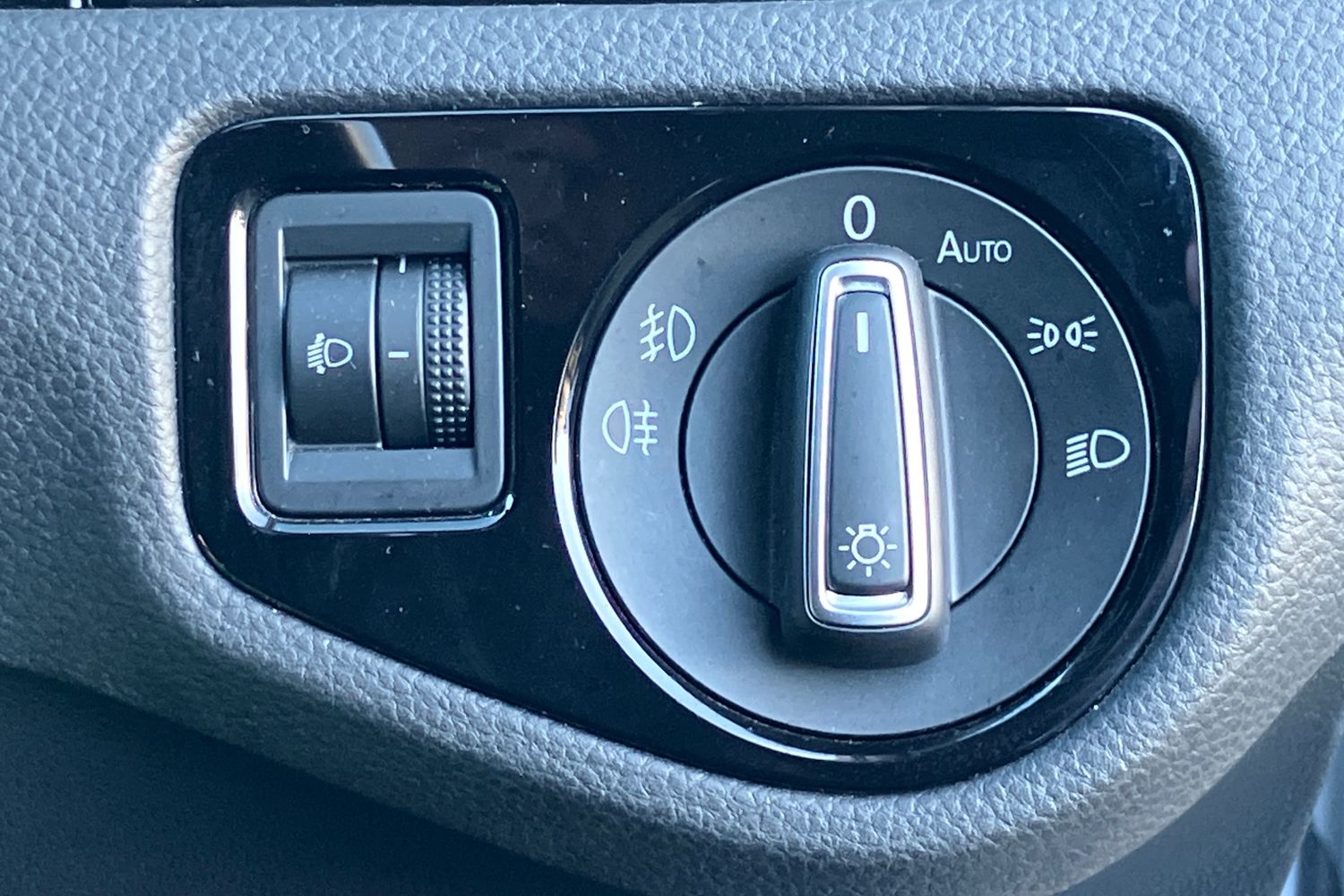 Used Volkswagen Golf 2017 for sale - 76435894: Photo 19