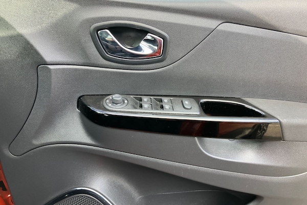 Used Renault Captur 2017 for sale - 75525047: Photo 18