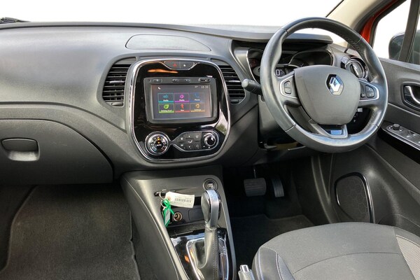 Used Renault Captur 2017 for sale - 75525047: Photo 4