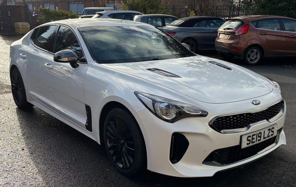 Used Kia Stinger 2019 for sale - 76949544: Photo 1