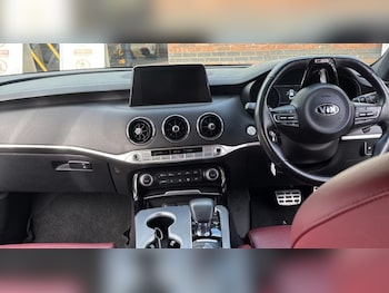 Used Kia Stinger 2019 for sale - 76949544: Photo