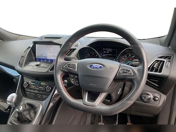 Used Ford Kuga 2019 for sale - 78904637: Photo