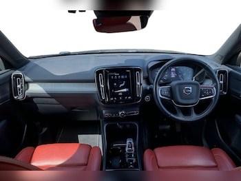 Used Volvo XC40 2021 for sale - 79568640: Photo