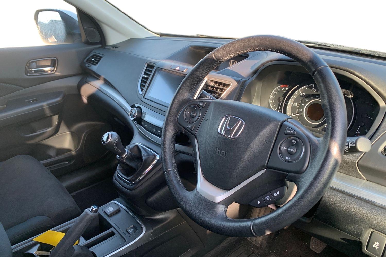 Used Honda CR-V 2018 for sale - 77914232: Photo 3