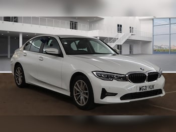 2021 - 320i SE 4dr Step Auto