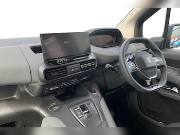 Used Peugeot Rifter 2025 for sale - 79073240: Photo