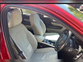 Used Volvo XC40 2020 for sale - 78815424: Photo