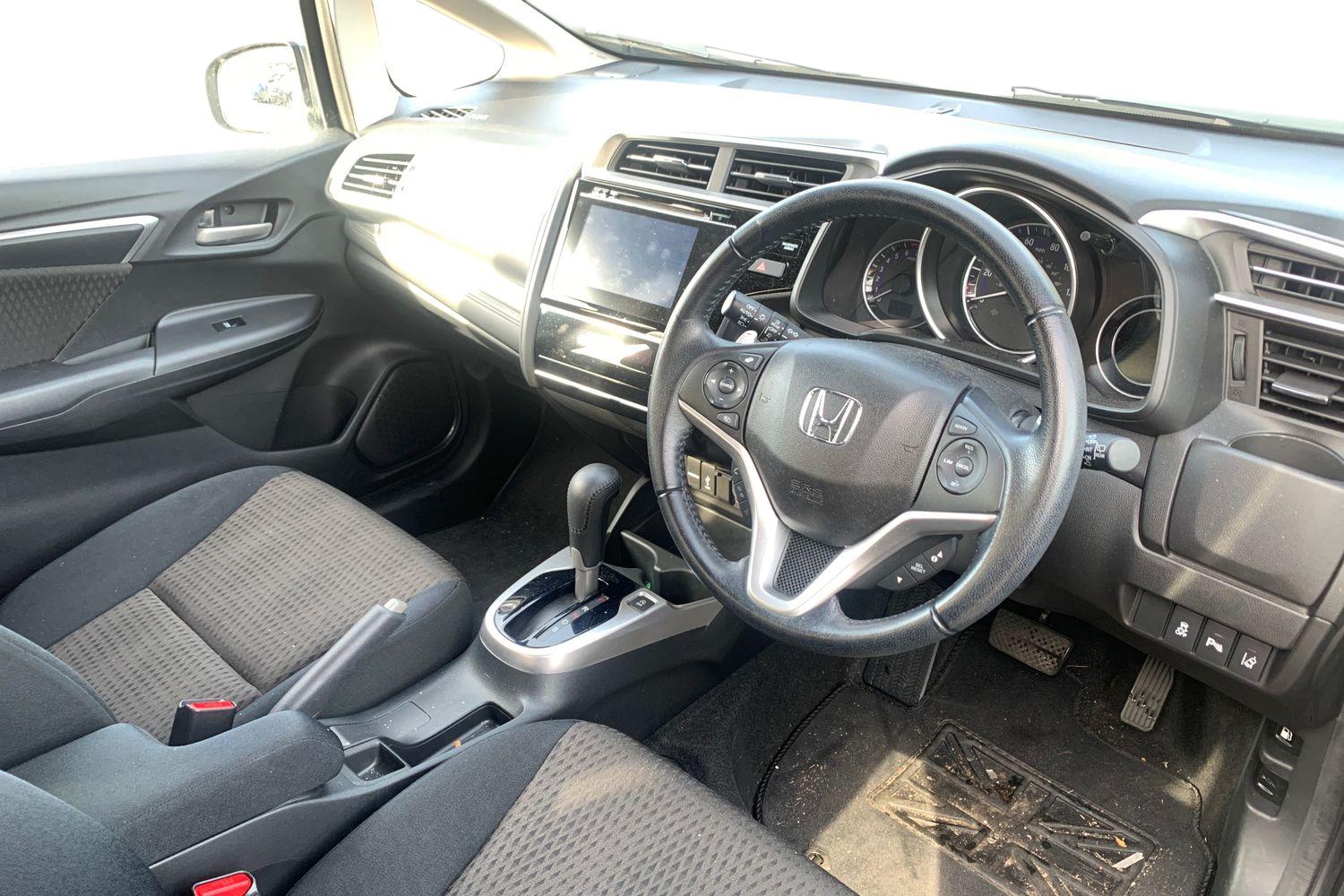 Used Honda Jazz 2018 for sale - 76401701: Photo 3