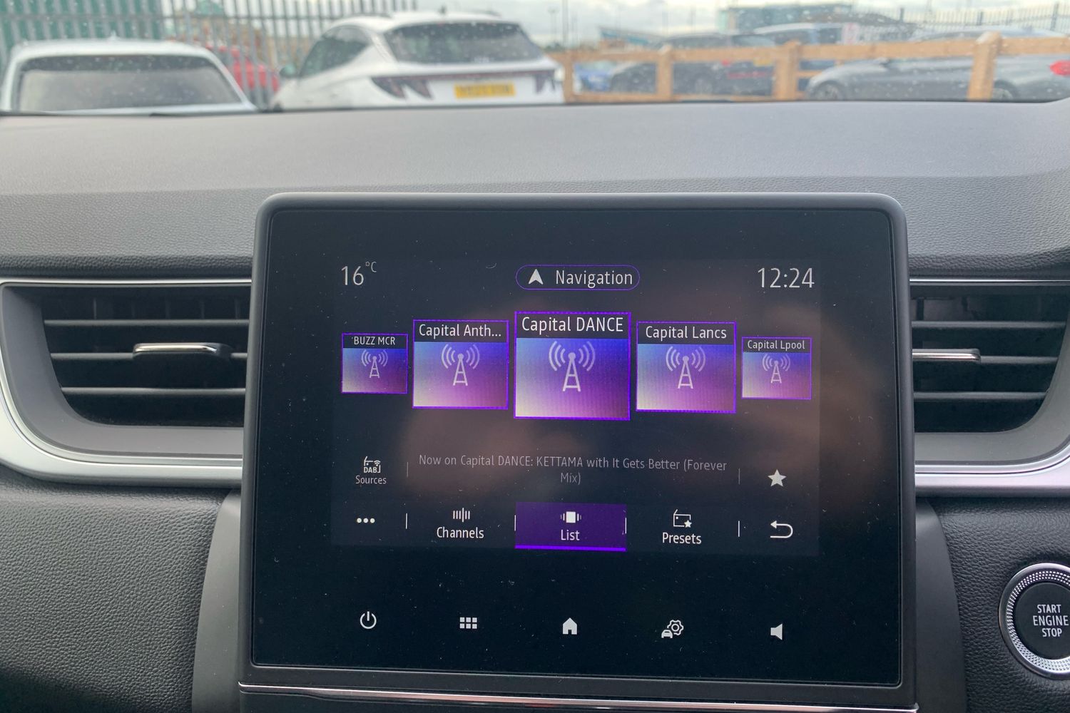 Used Renault Captur 2024 for sale - 76406068: Photo 6