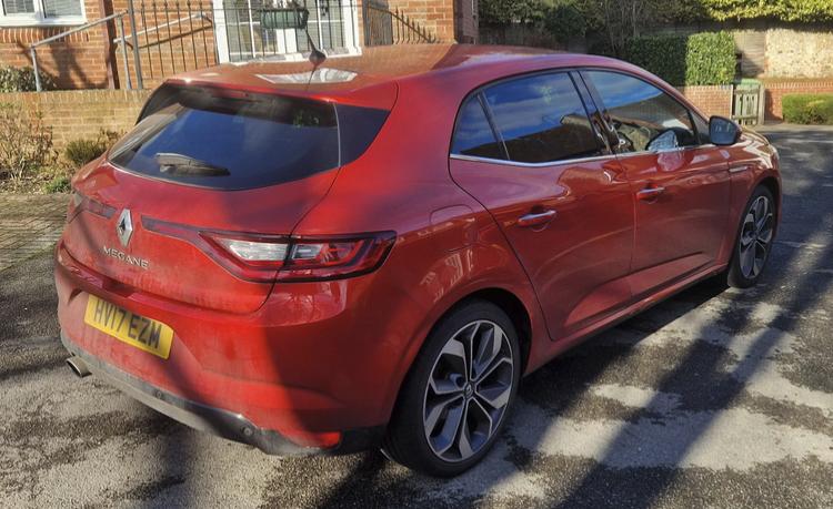 Used Renault Megane 2017 for sale - 77546505: Photo 2