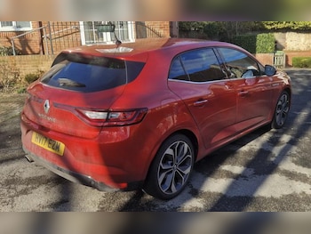 Used Renault Megane 2017 for sale - 77546505: Photo