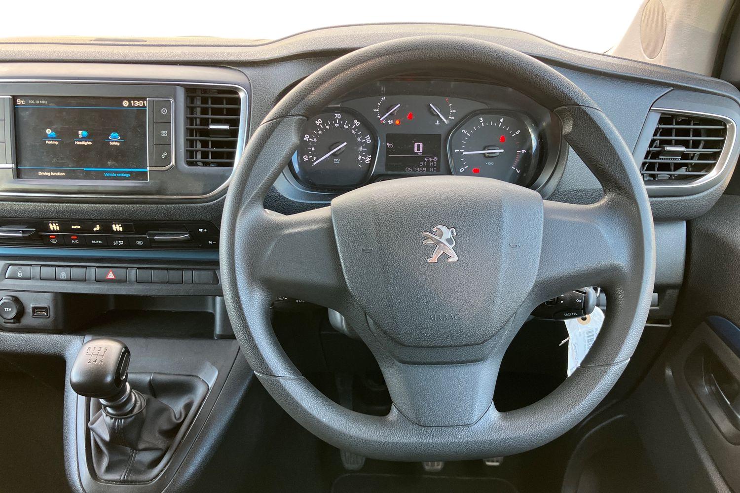 Used Peugeot Traveller 2020 for sale - 76311099: Photo 5