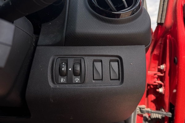 Used Renault Clio 2016 for sale - 76224630: Photo 11